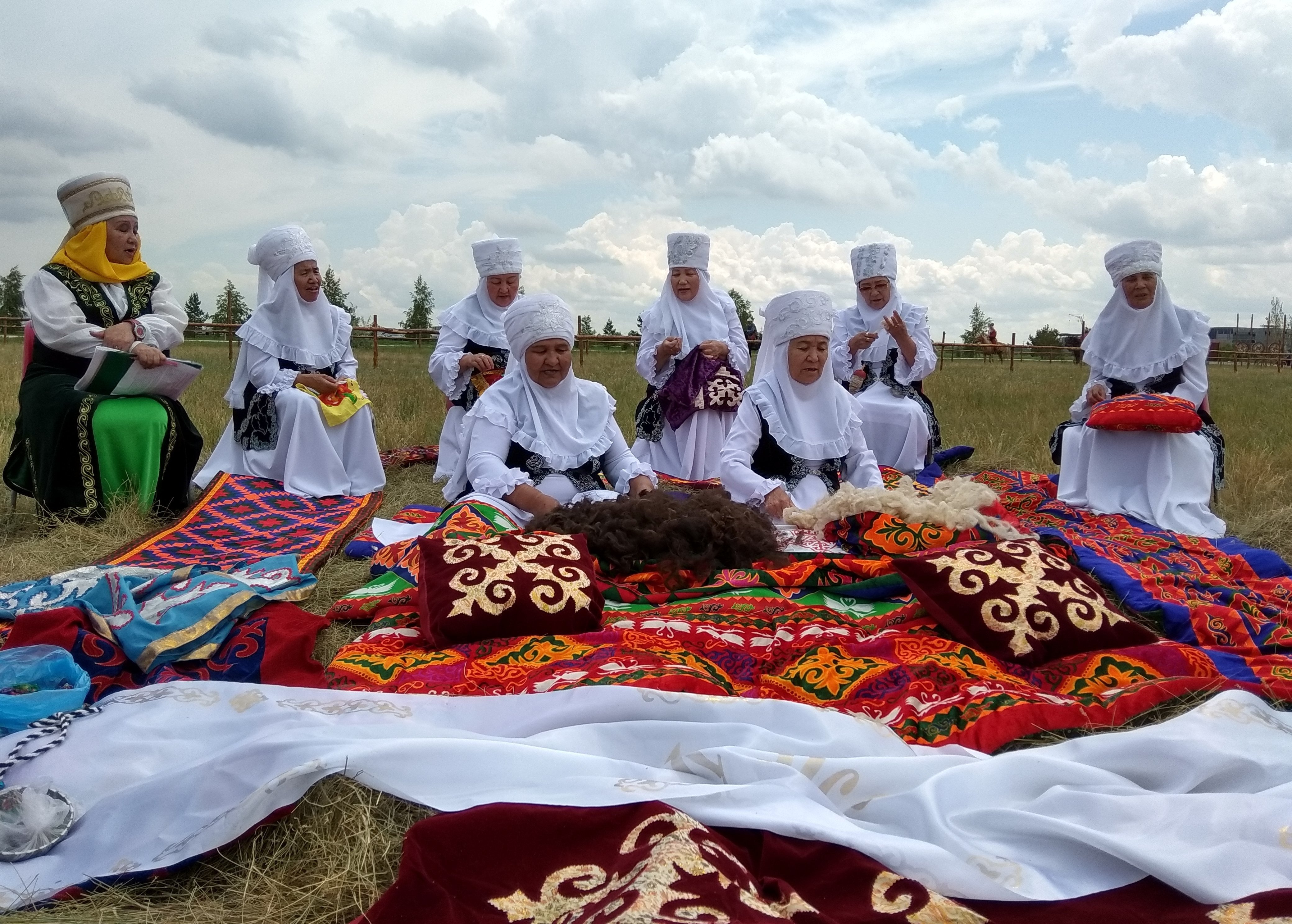Обычаи и традиции народов Казахстана